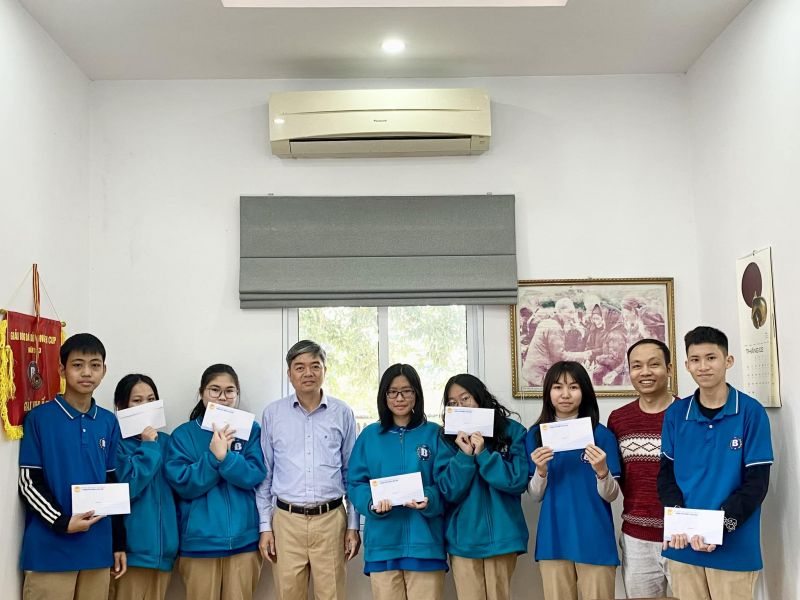 THAM DỰ THI OLYMPIC CỤM LONG BIÊN - GIA LÂM NĂM HỌC 2022-2023