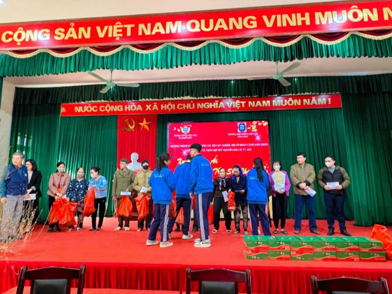 BÁNH CHƯNG YÊU THƯƠNG