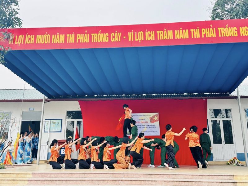 CHUYÊN ĐỀ: KÍ ỨC THÁNG 4