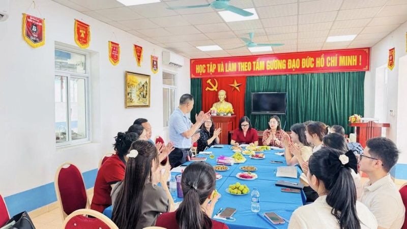 HỌP HỘI ĐỒNG GIÁO DỤC CHUẨN BỊ NĂM HỌC MỚI