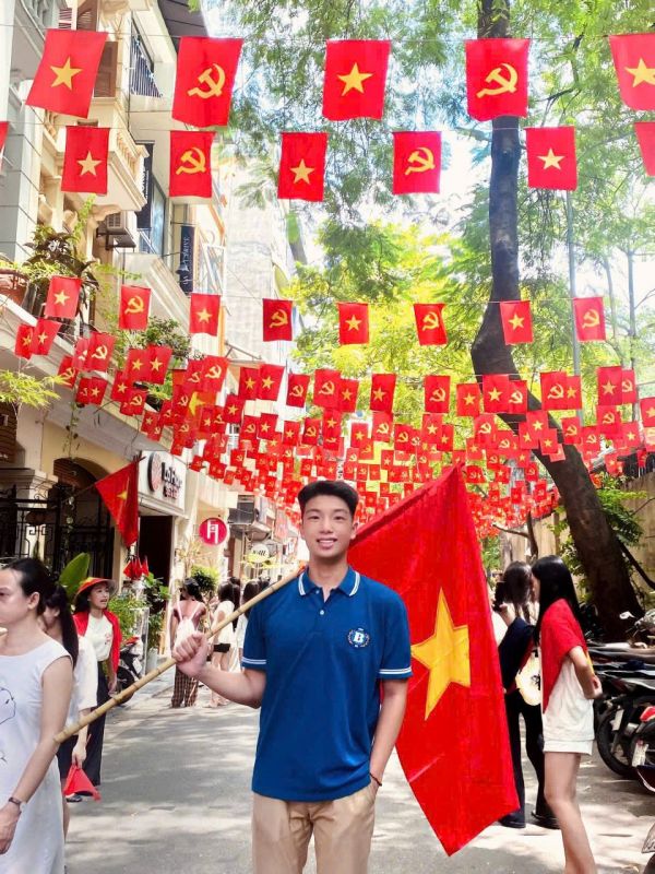 CUỘC THI ẢNH: "YÊU SAO TỔ QUỐC TÔI"