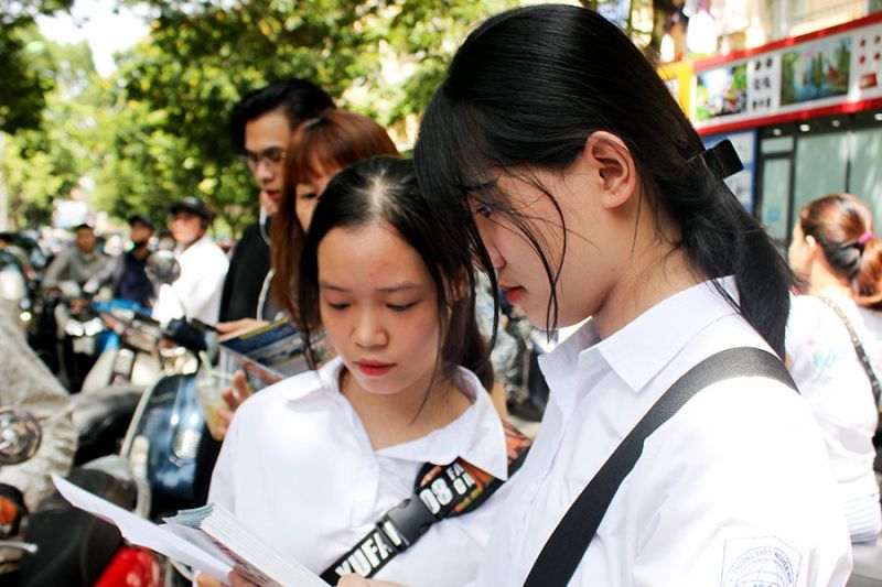 Kết thúc kỳ thi vào lớp 10 tại Hà Nội: Tăng giám sát, giảm áp lực